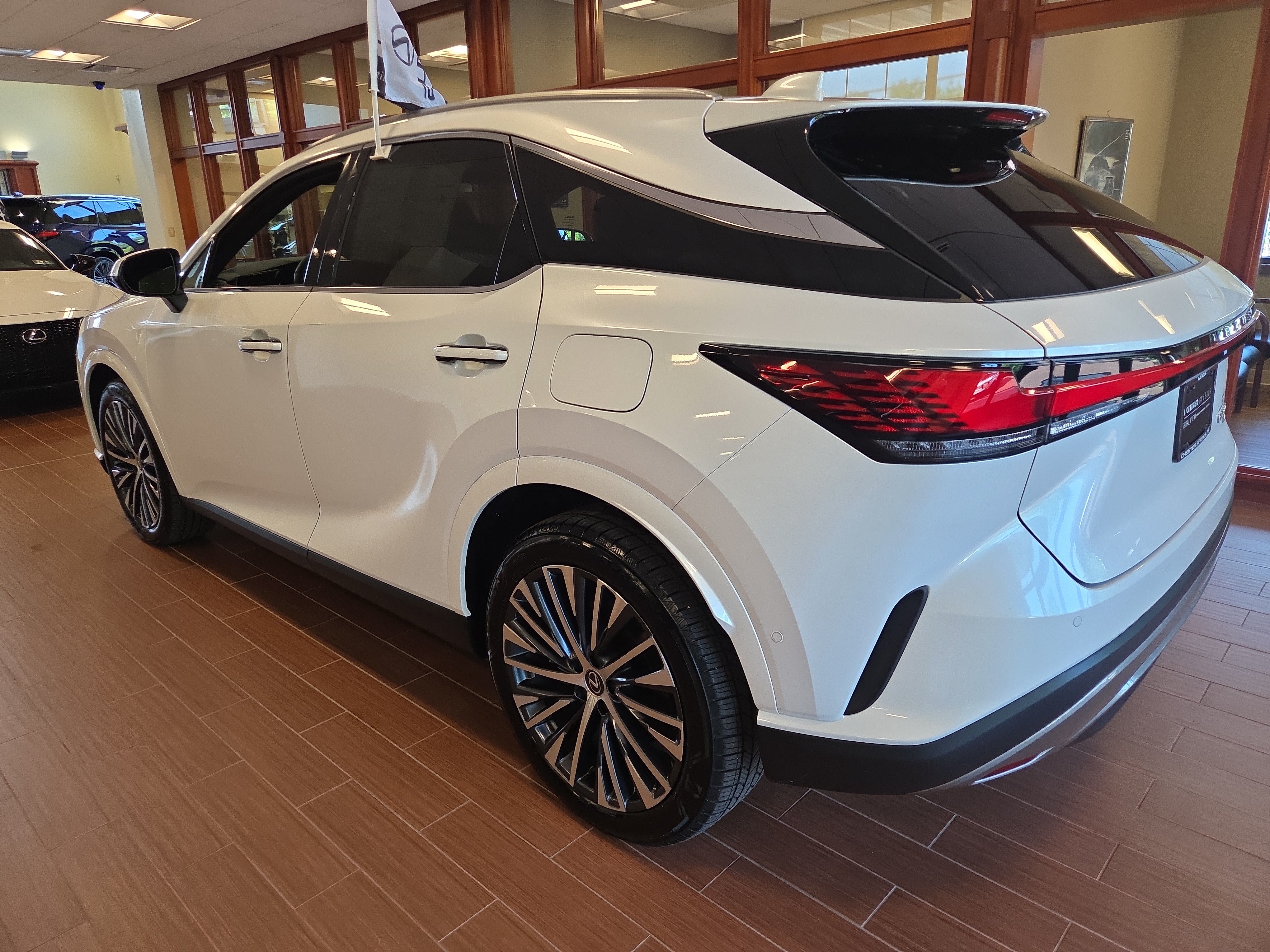 Certified 2025 Lexus RX 350 Premium Plus w/ Convenience Package AWD/4WD image 4