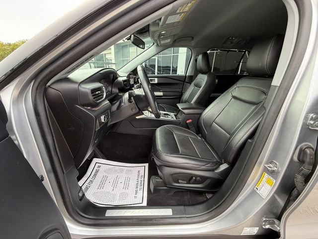 Used 2021 Ford Explorer Limited w/ Equipment Group 301A image 24