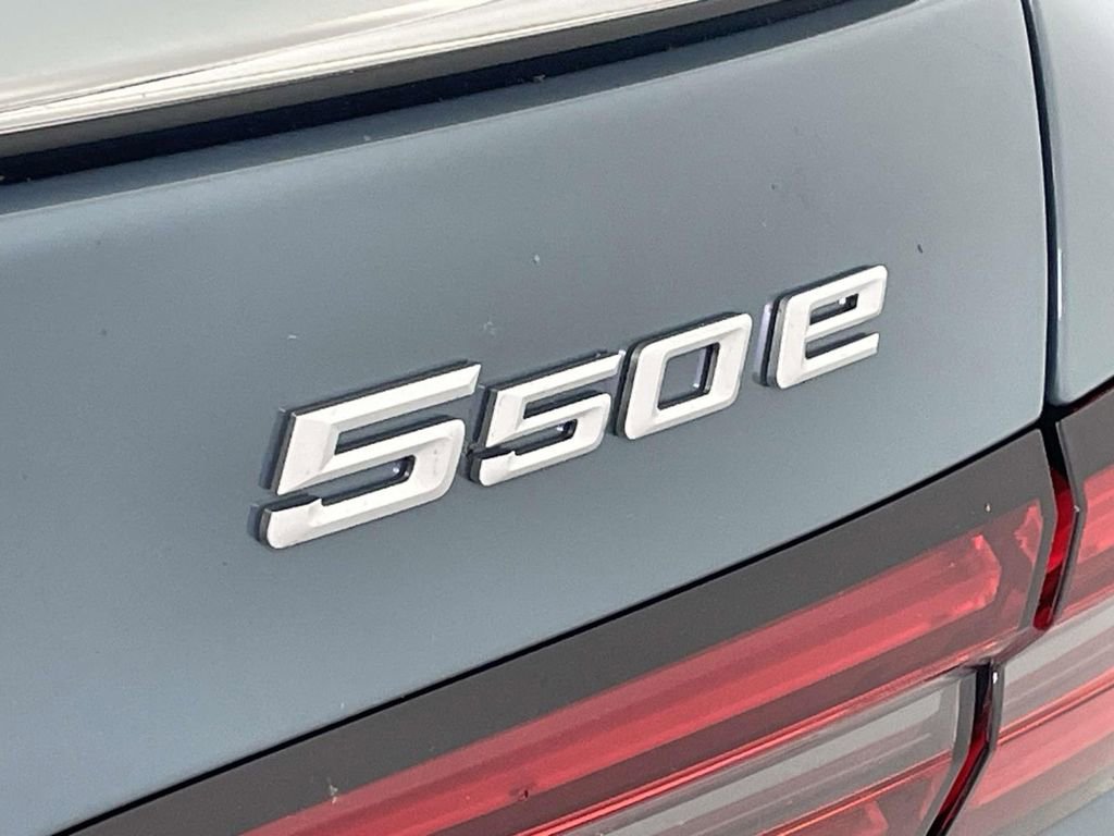 New 2026 BMW 550e xDrive AWD/4WD image 11