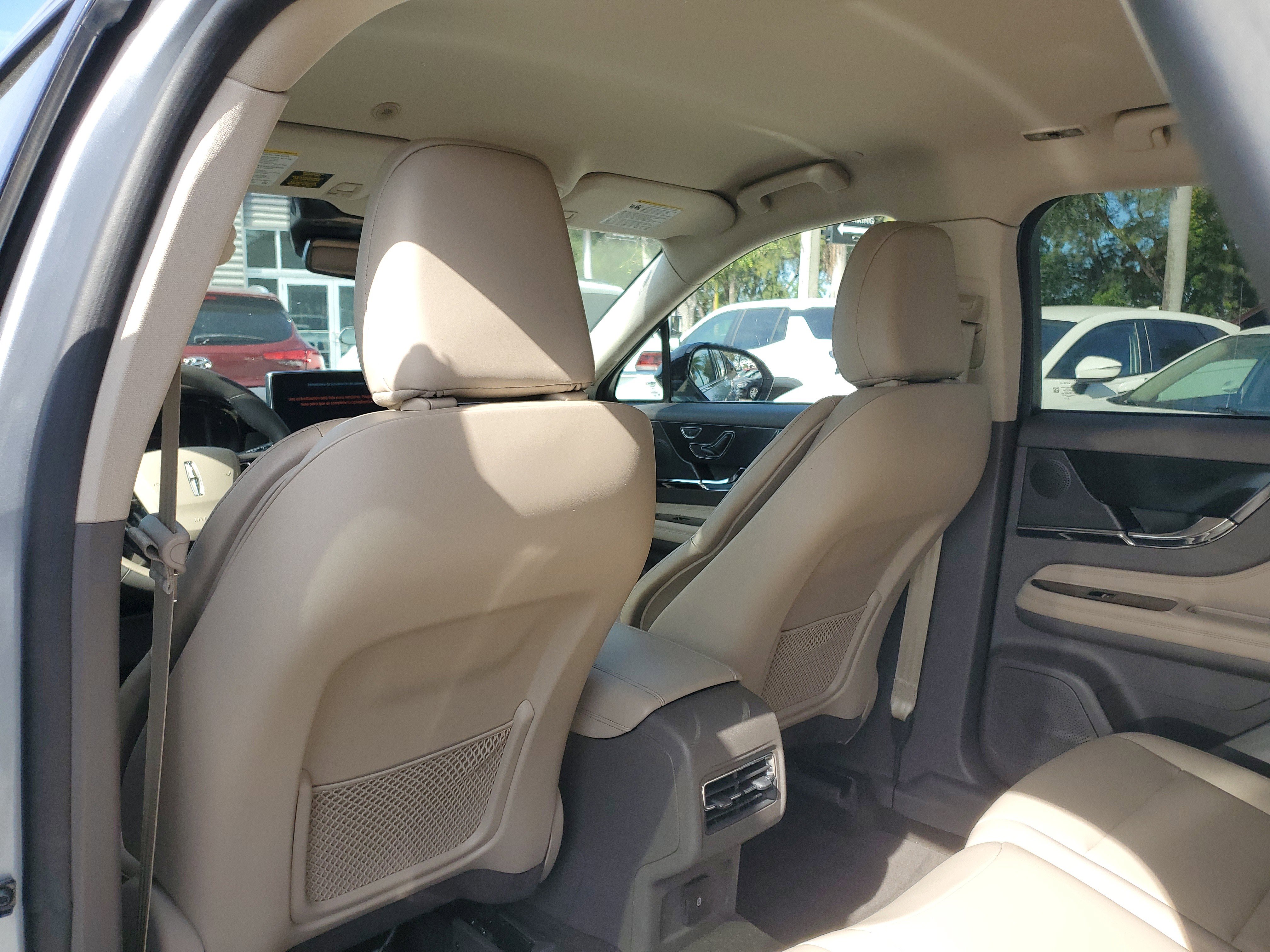 Used 2023 Lincoln Corsair FWD image 10