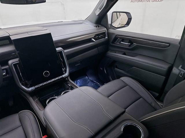 Used 2025 GMC Yukon XL Elevation AWD/4WD image 26