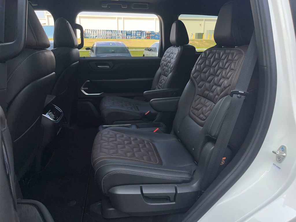 Used 2026 Nissan Armada Platinum RWD image 32