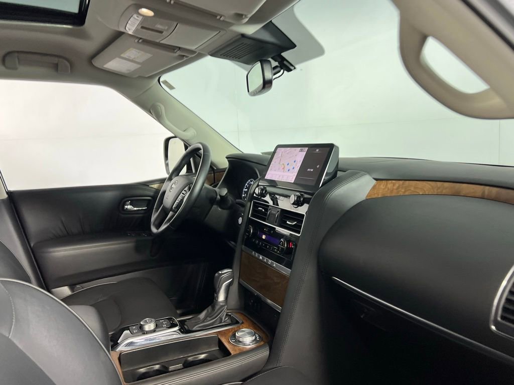Used 2024 Nissan Armada SL image 32