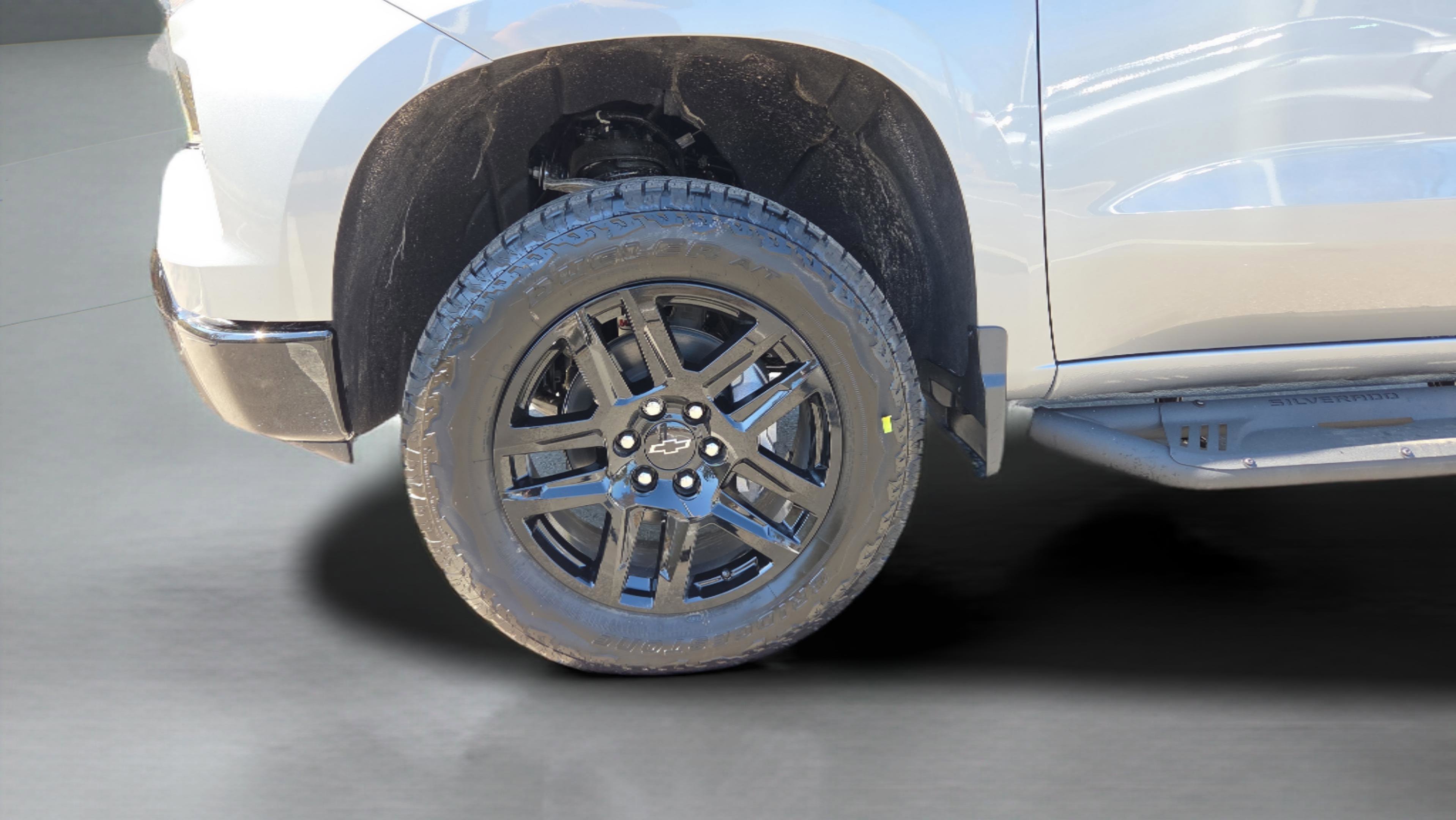 New 2026 Chevrolet Silverado 1500 Custom Trail Boss w/ Dark Appearance Package AWD/4WD image 10