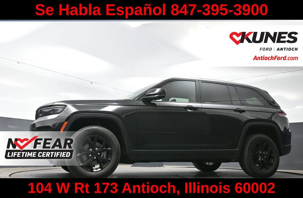 Used 2025 Jeep Grand Cherokee Altitude AWD/4WD image 60