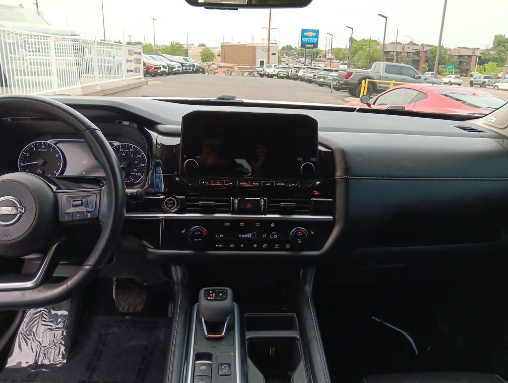 Used 2023 Nissan Pathfinder SL w/ SL Premium Package AWD/4WD image 18