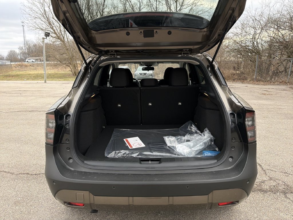Certified 2026 Nissan Kicks SV w/ SV Premium Package AWD/4WD image 17
