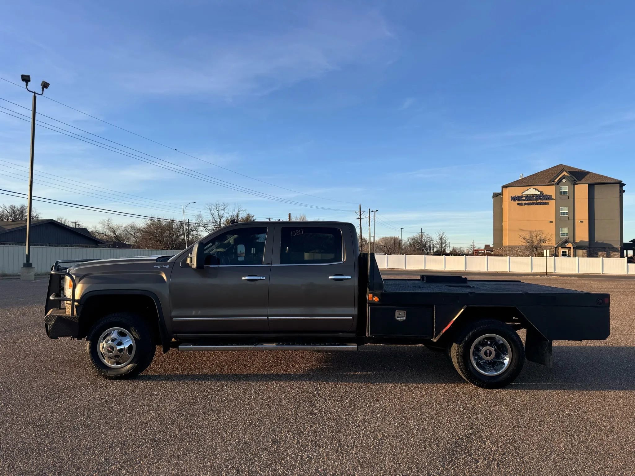 Used 2015 GMC Sierra 3500 SLT image 3
