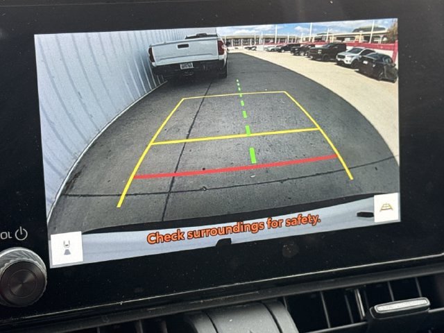 Used 2025 Toyota RAV4 XLE FWD image 18