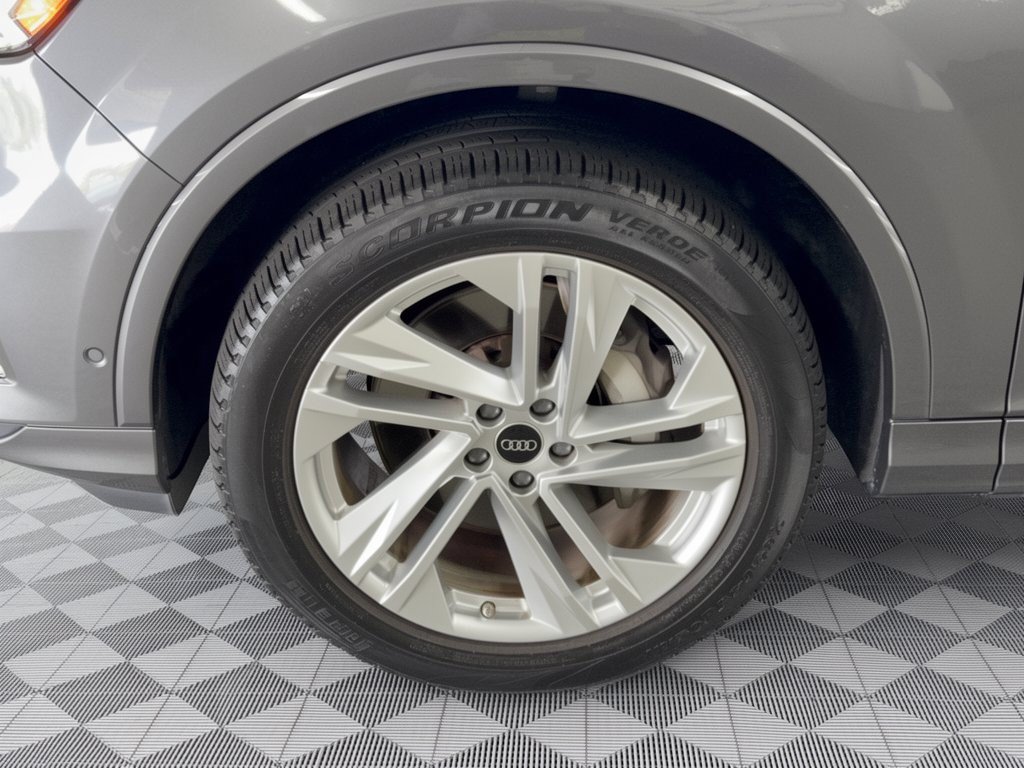 Certified 2023 Audi Q7 2.0T Premium Plus w/ Premium Plus Package AWD/4WD image 13