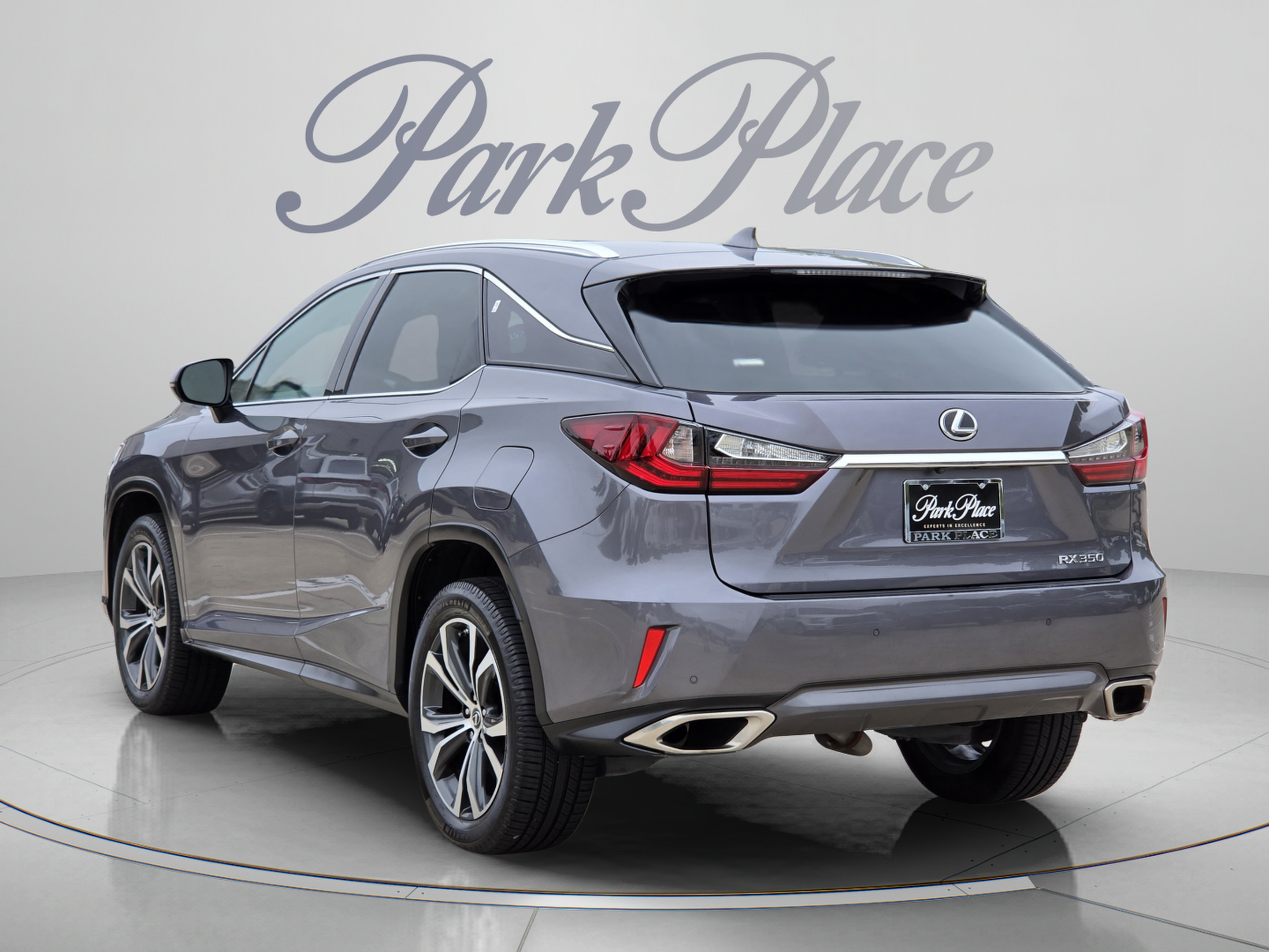 Used 2019 Lexus RX 350 FWD w/ Navigation Package image 4