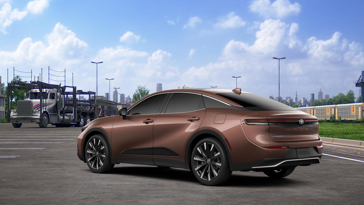 New 2026 Toyota Crown Platinum image 39