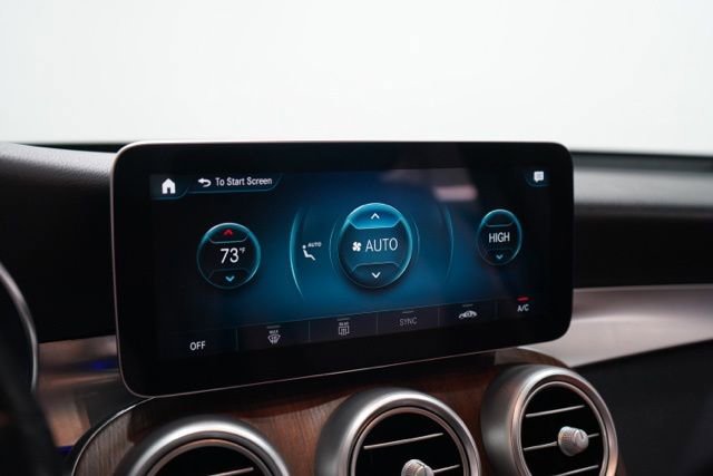 Used 2021 Mercedes-Benz GLC 300 4MATIC image 28