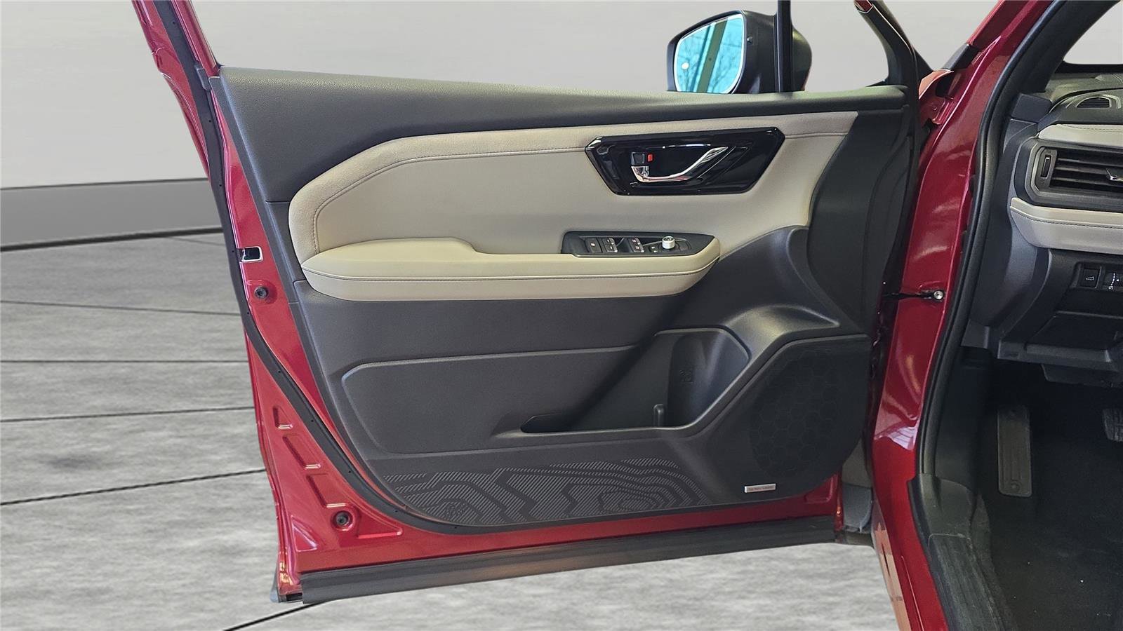 Used 2025 Subaru Forester Limited w/ Popular Package #2 image 26