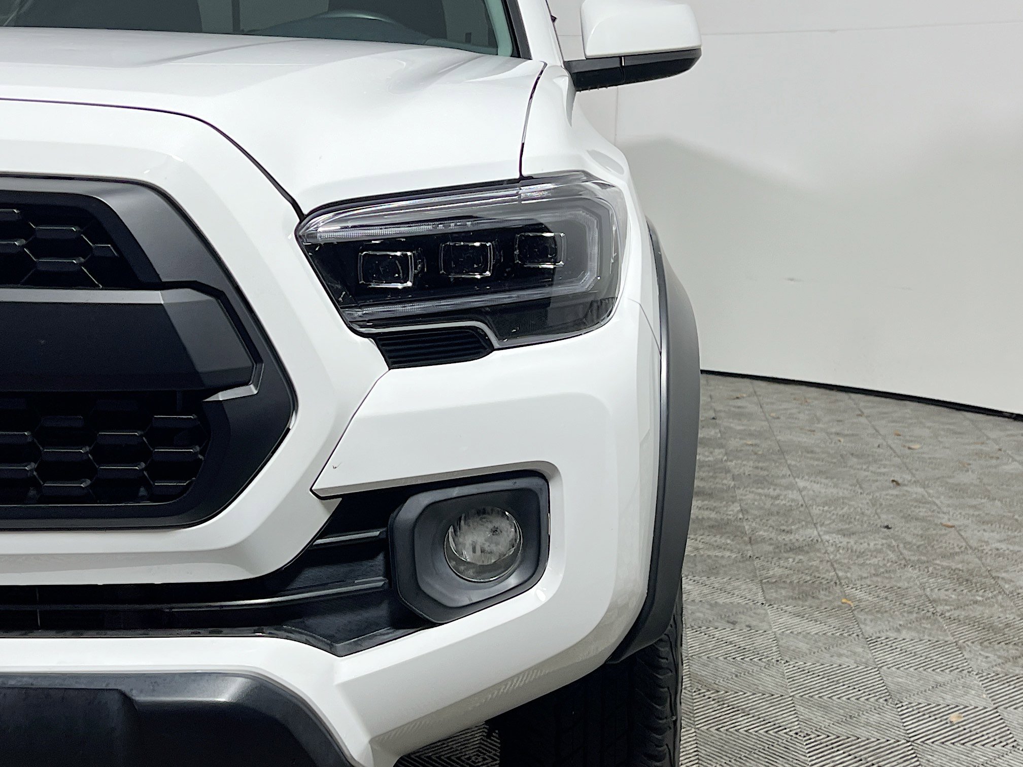 Used 2019 Toyota Tacoma SR5 image 11