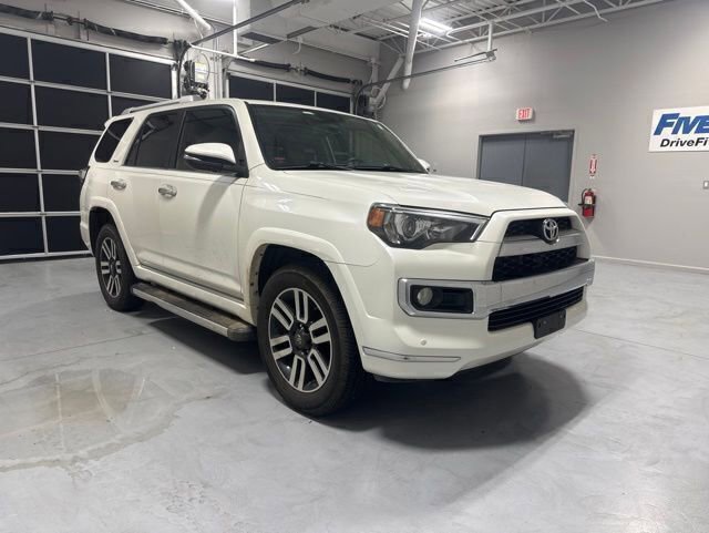 Used 2018 Toyota 4Runner Limited AWD/4WD image 3