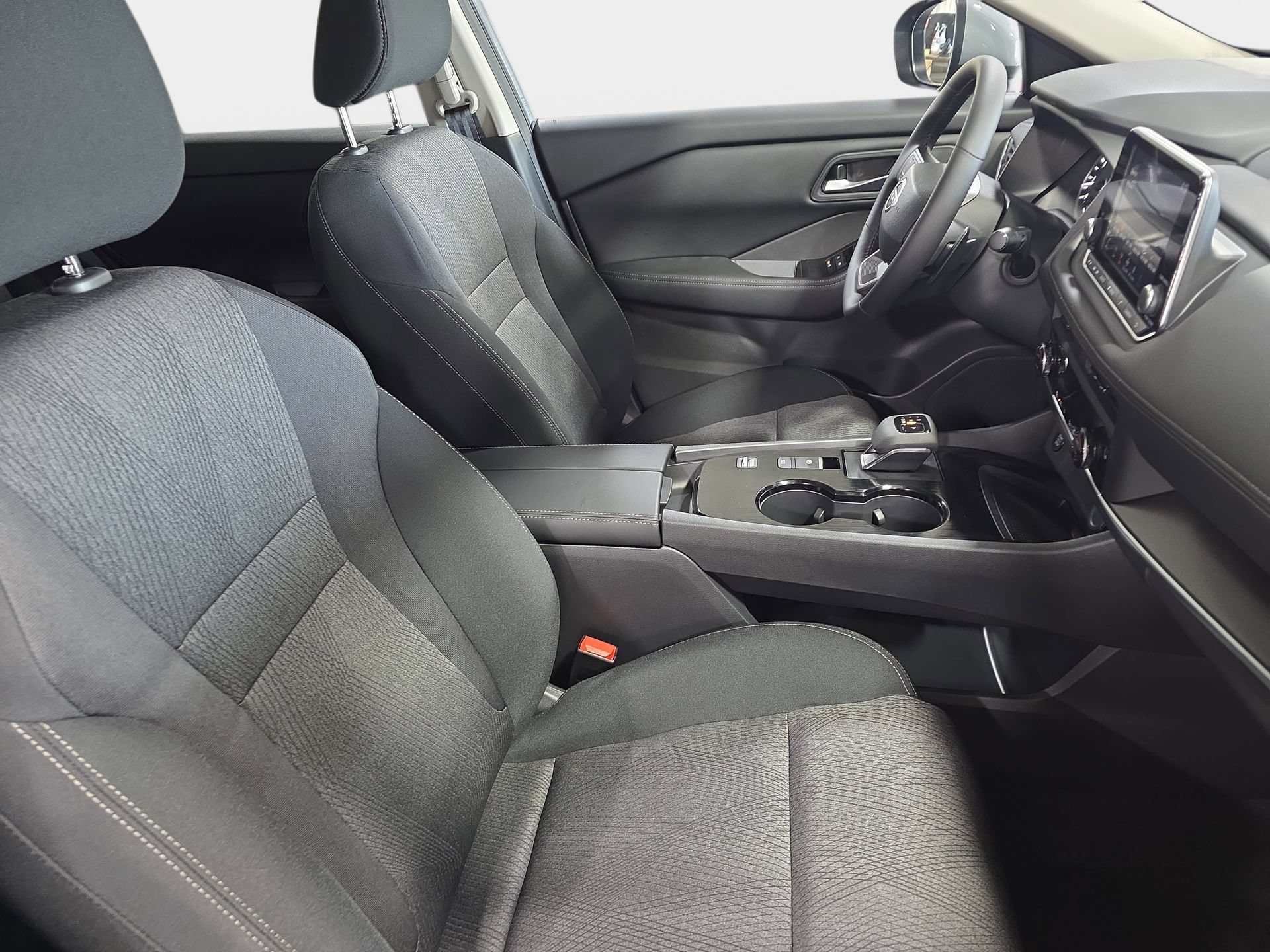 New 2026 Nissan Rogue SV w/ Cold Weather Package FWD image 10