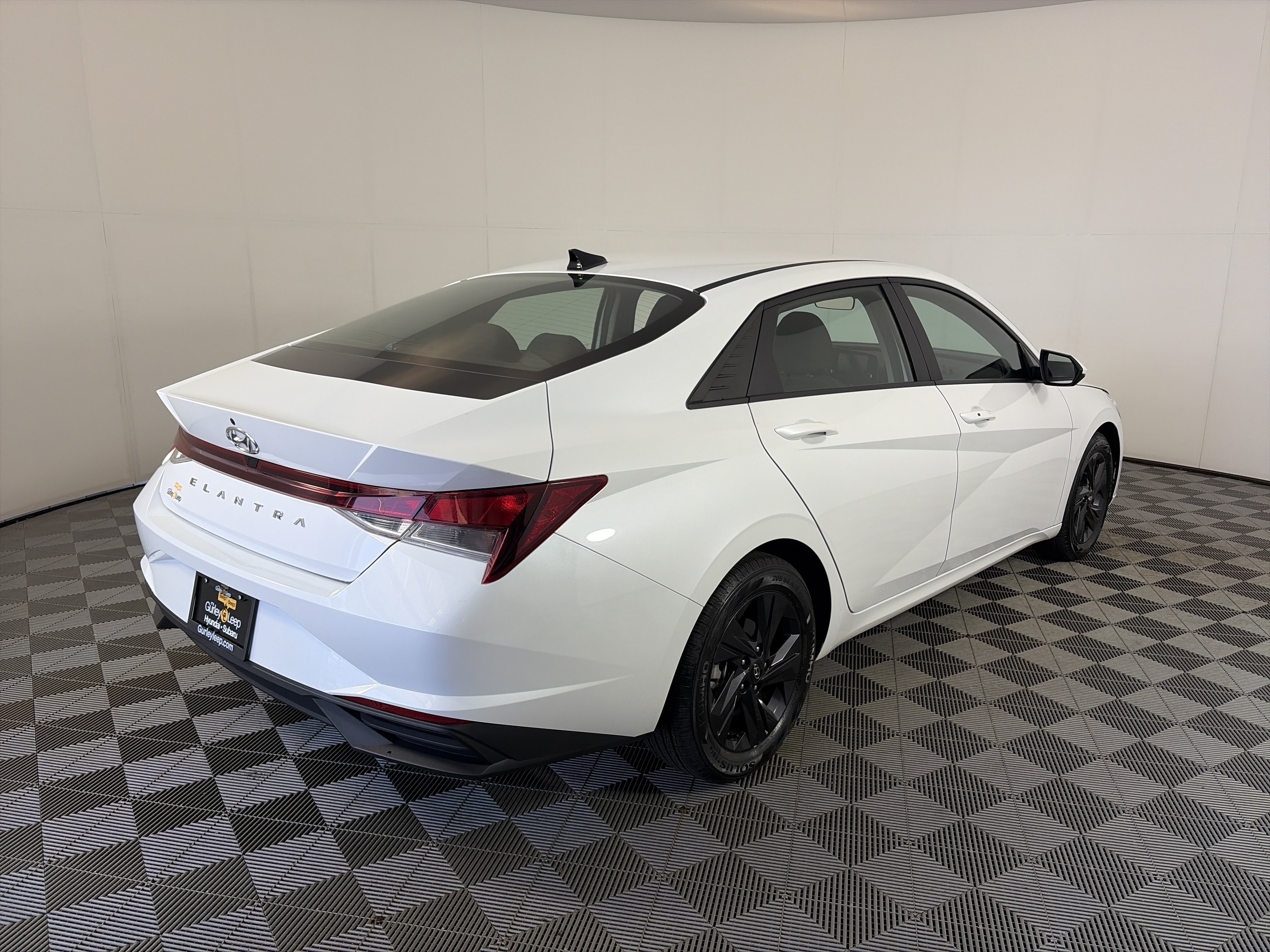 Certified 2022 Hyundai Elantra SEL FWD image 10