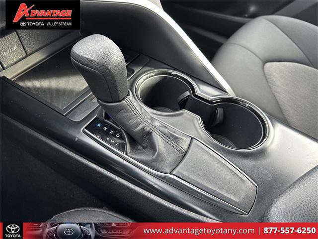 Certified 2019 Toyota Camry LE image 33