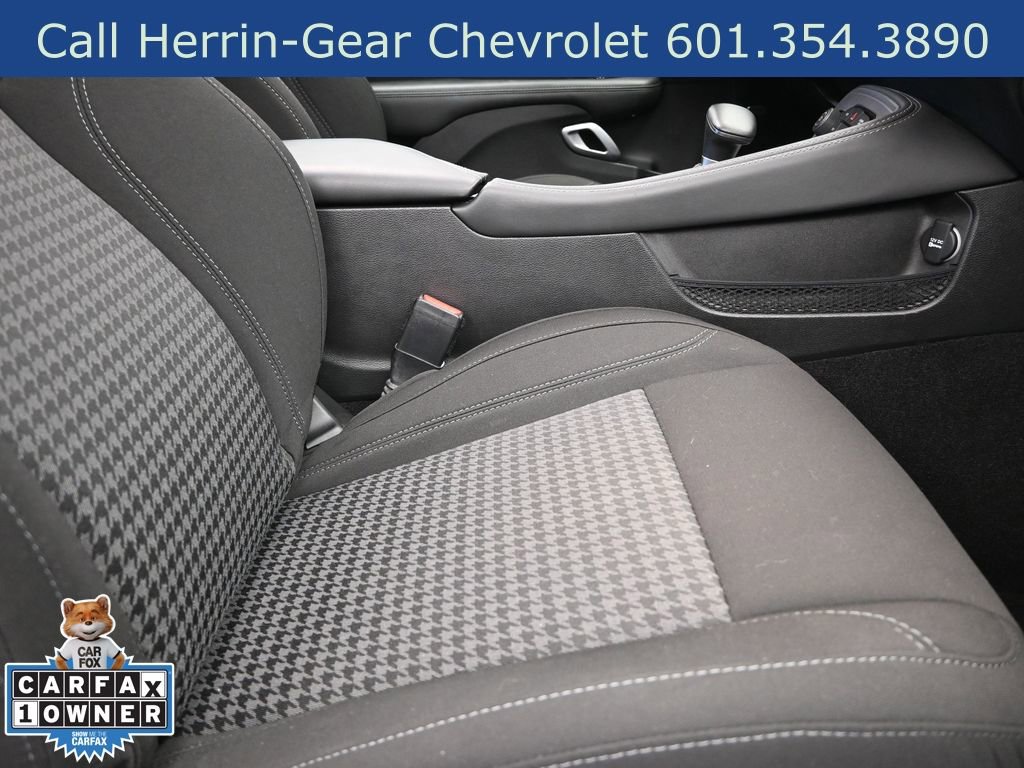 Used 2023 Dodge Challenger SXT w/ Blacktop Package RWD image 23