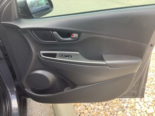 Certified 2023 Hyundai Kona SEL AWD/4WD image 18