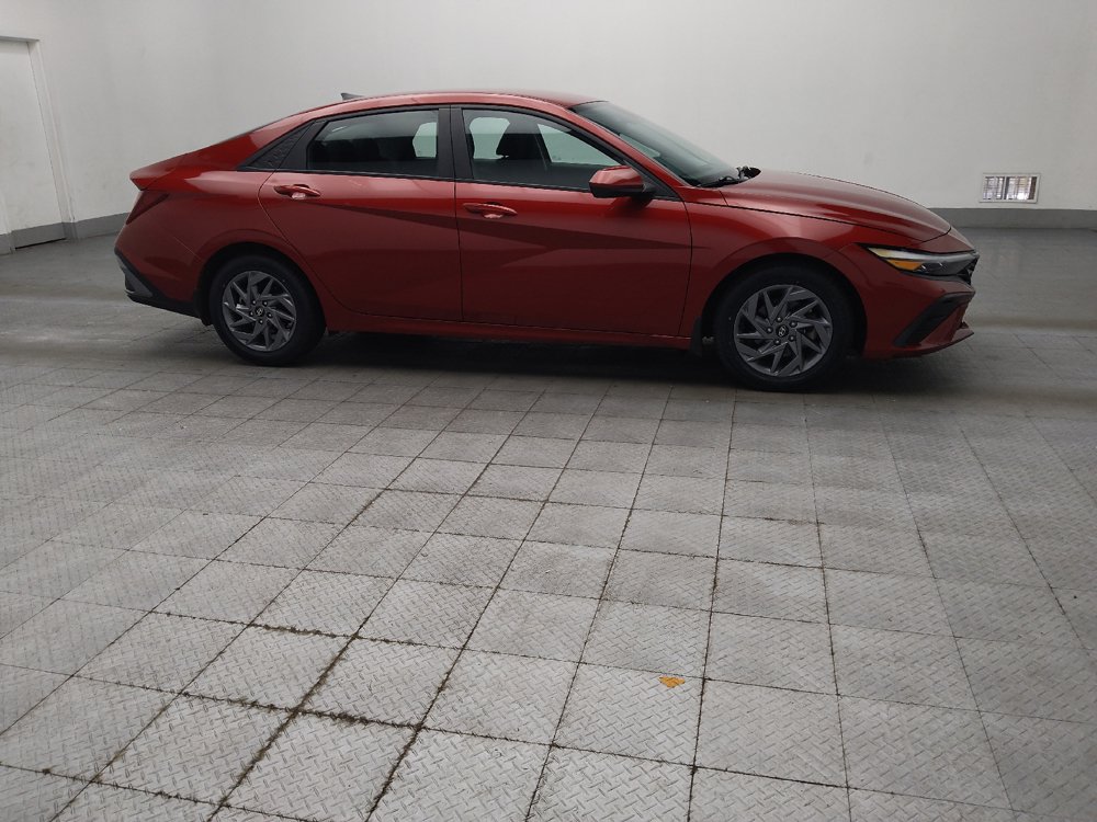 Used 2024 Hyundai Elantra SEL FWD image 11