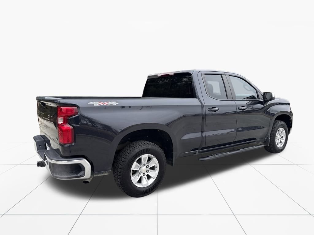 Used 2023 Chevrolet Silverado 1500 LT w/ Protection Package image 9