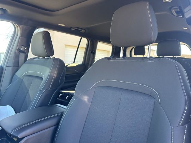 New 2025 Jeep Grand Cherokee L Laredo RWD image 11