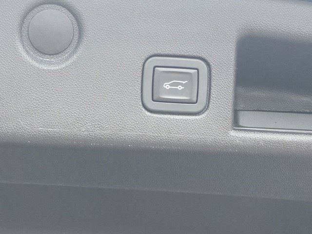 Used 2024 Chevrolet Equinox LT AWD/4WD image 32