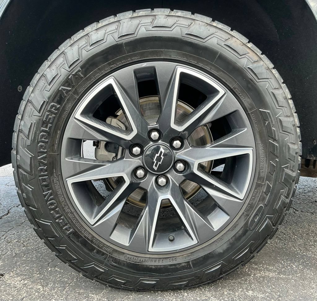 Used 2021 Chevrolet Tahoe Z71 AWD/4WD image 10