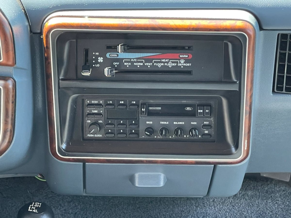 Used 1989 Ford Bronco AWD/4WD image 26