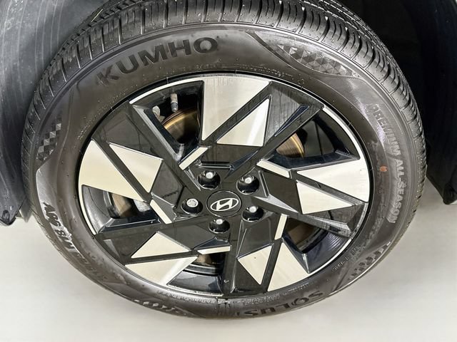 Used 2025 Hyundai Kona SEL AWD/4WD image 13