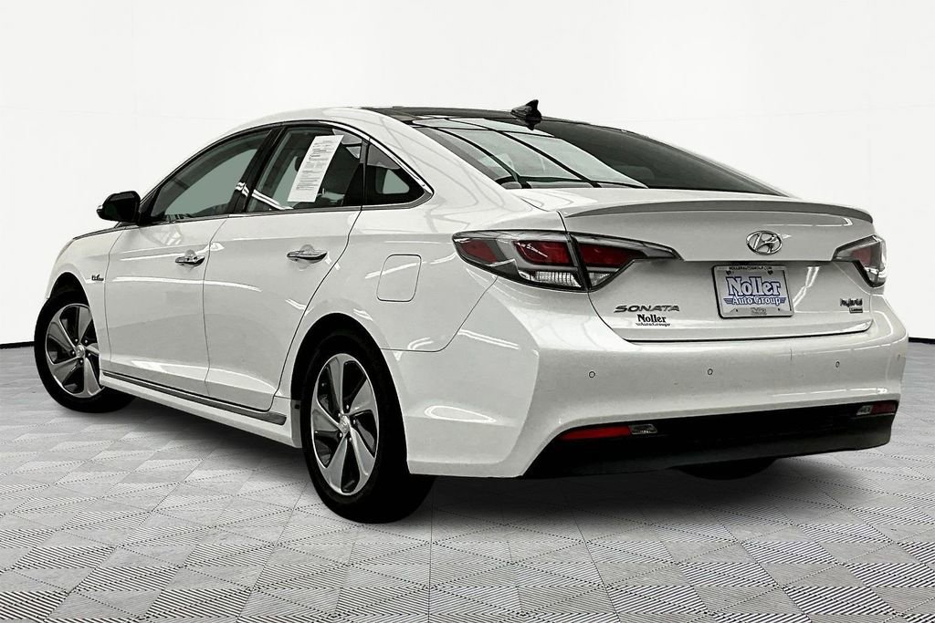 Used 2017 Hyundai Sonata Limited w/ Ultimate Package 02 image 13