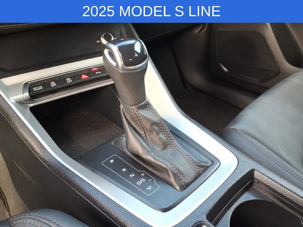 Used 2025 Audi Q3 2.0T Premium AWD/4WD image 19