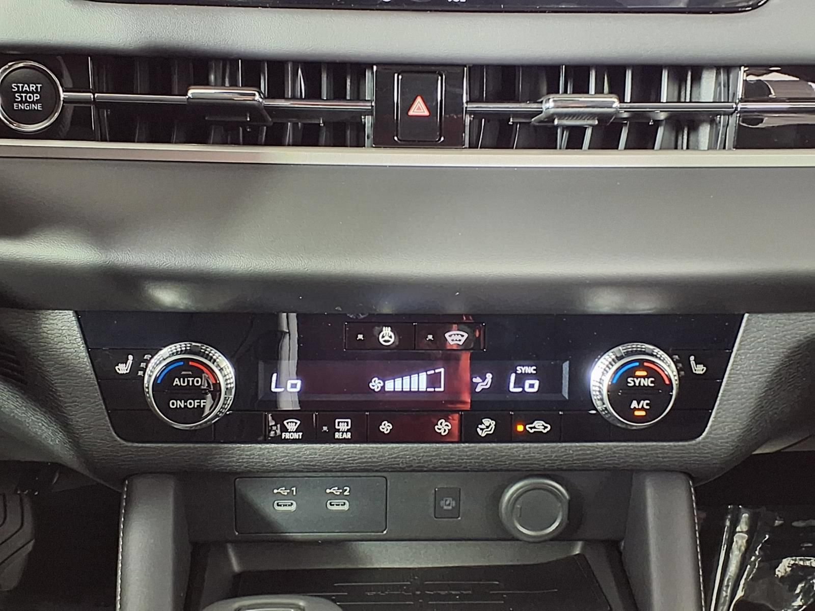 New 2026 Mitsubishi Outlander SE AWD/4WD image 18