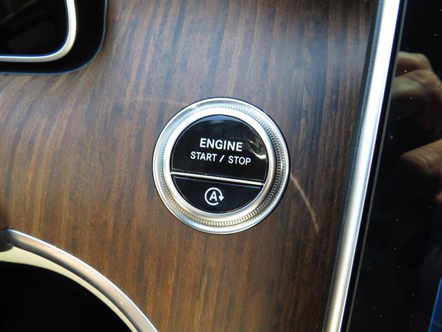 Used 2025 Mercedes-Benz C 300 4MATIC Sedan image 14