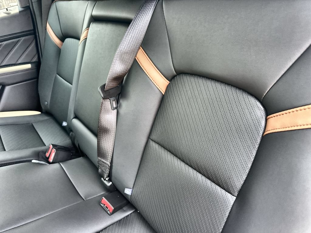 New 2026 GMC Canyon AT4 w/ Technology Plus Package AWD/4WD image 18