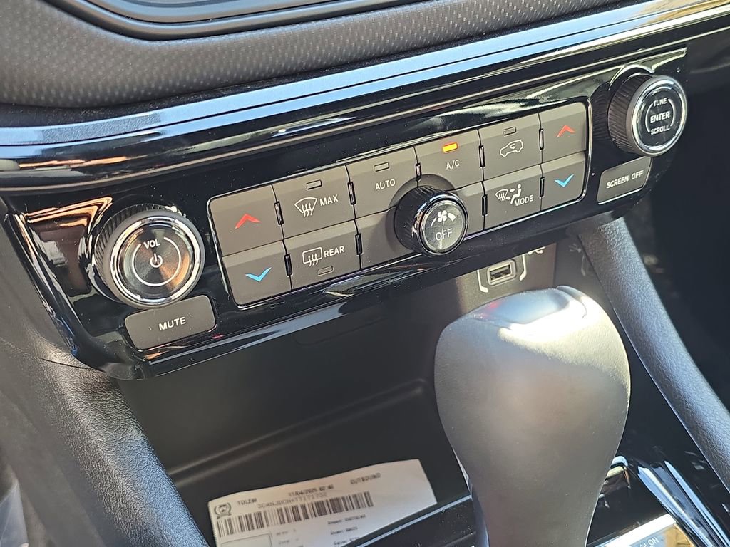 New 2026 Jeep Compass Limited AWD/4WD image 22