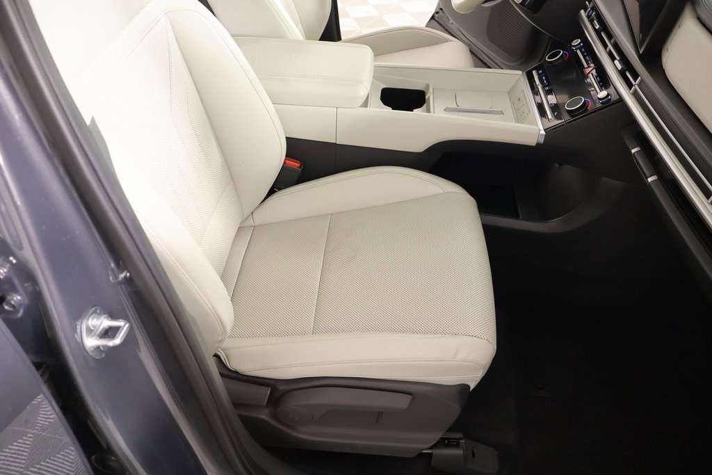 Used 2025 Hyundai Santa Fe SEL image 13