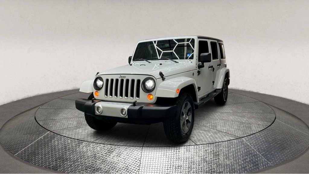 Used 2018 Jeep Wrangler Unlimited Sahara w/ Connectivity Group image 3