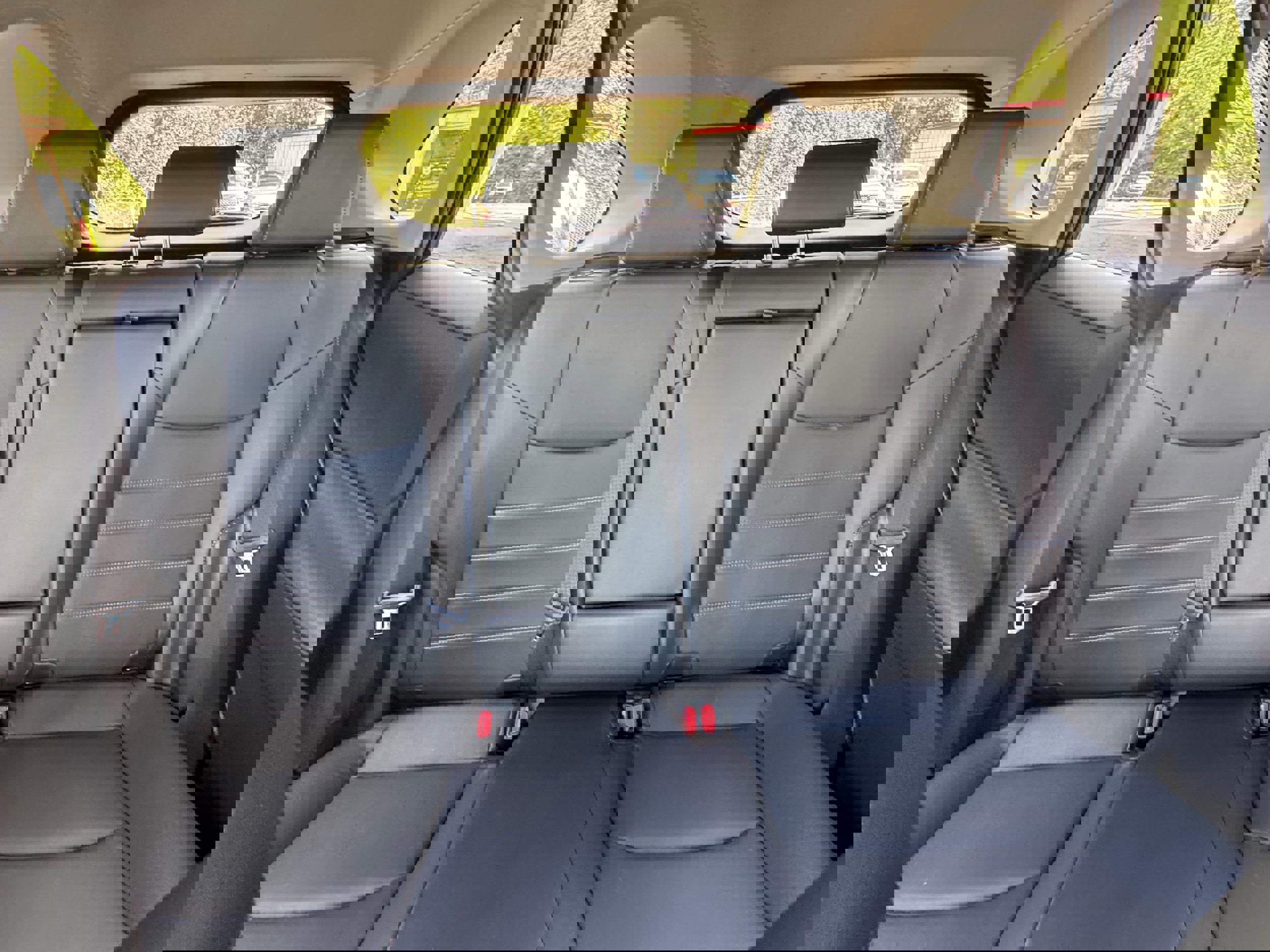 Used 2024 Toyota RAV4 XLE Premium image 15