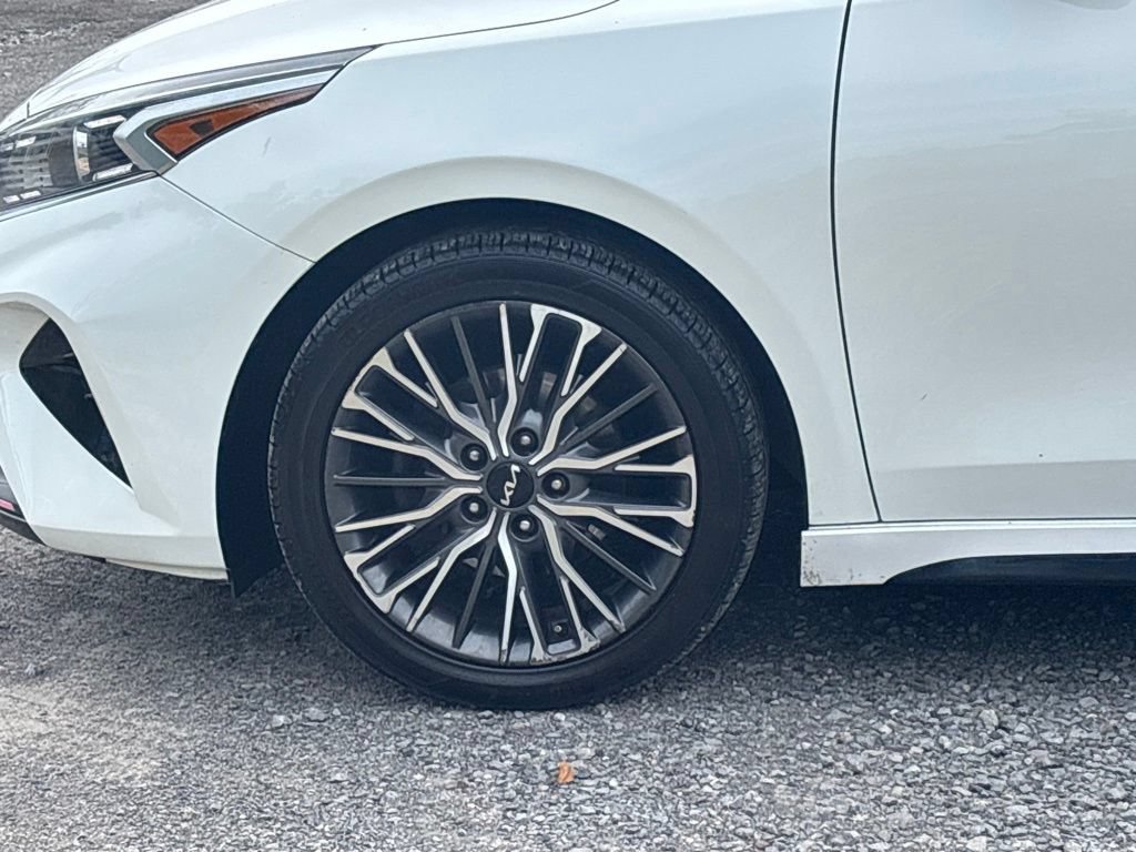 Used 2022 Kia Forte GT-Line w/ GT-Line Premium Package FWD image 10