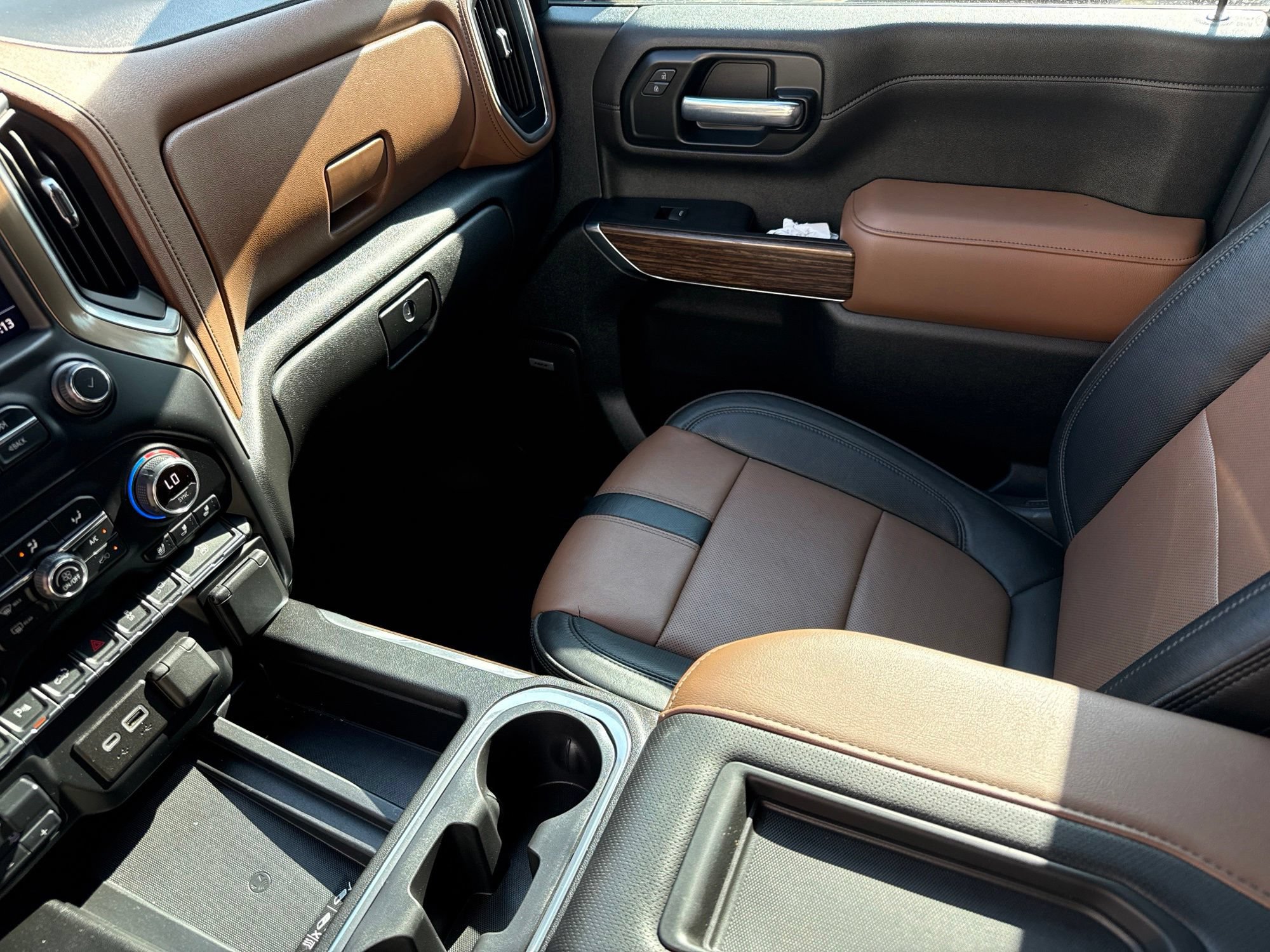 Used 2021 Chevrolet Silverado 3500 High Country AWD/4WD image 20