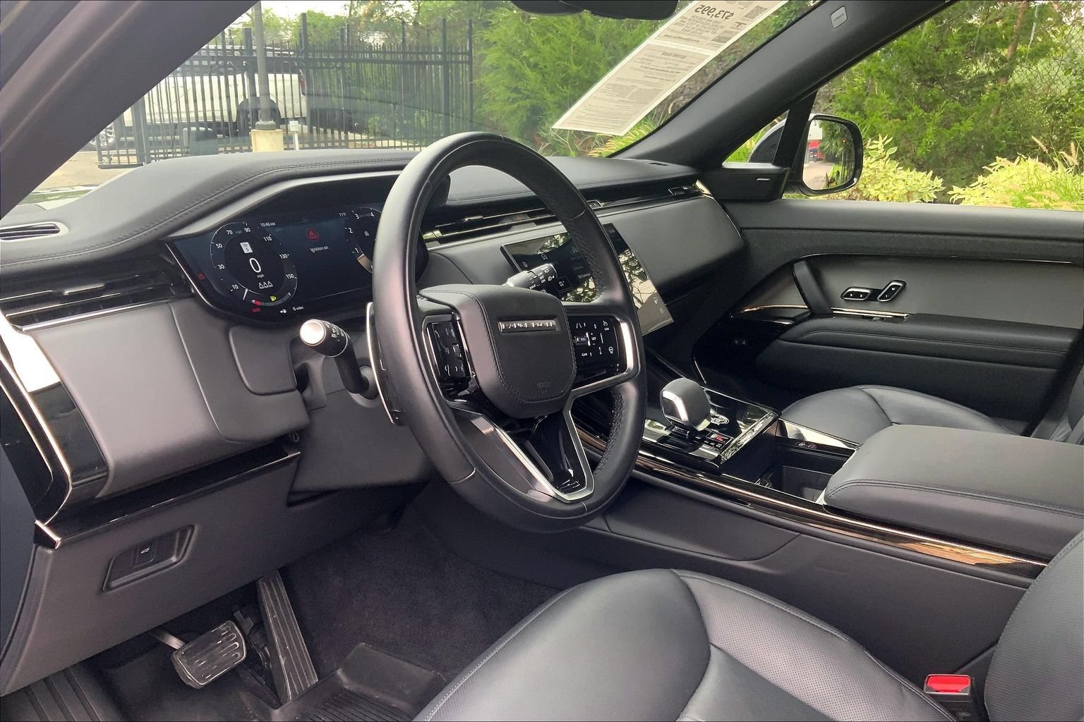Certified 2024 Land Rover Range Rover Sport SE AWD/4WD image 17