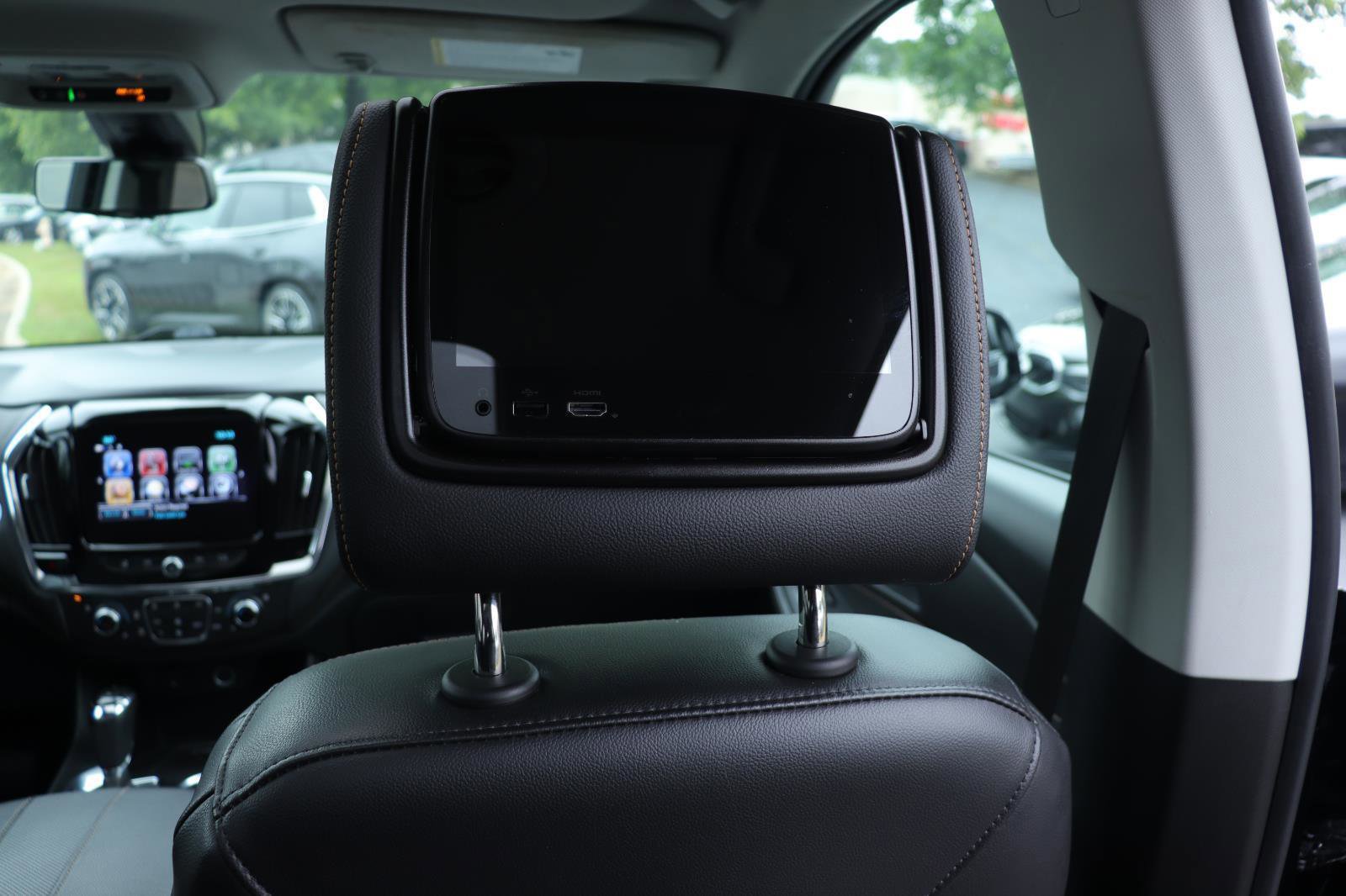 Used 2019 Chevrolet Traverse Premier w/ Driver Confidence II Package FWD image 23