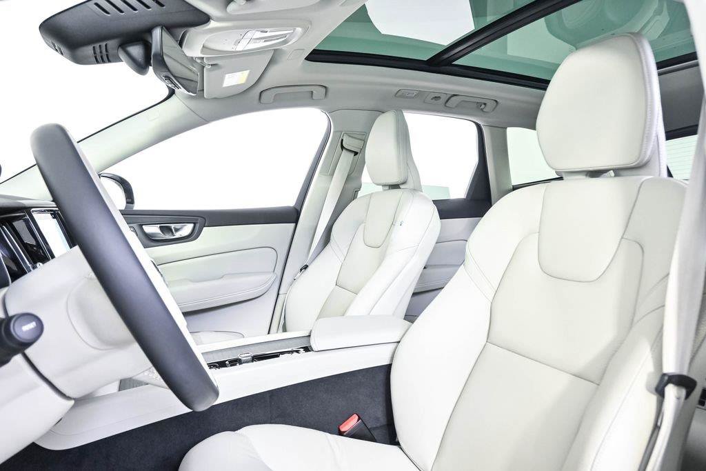Certified 2024 Volvo XC60 T8 Plus w/ Protection Package Premier AWD/4WD image 7