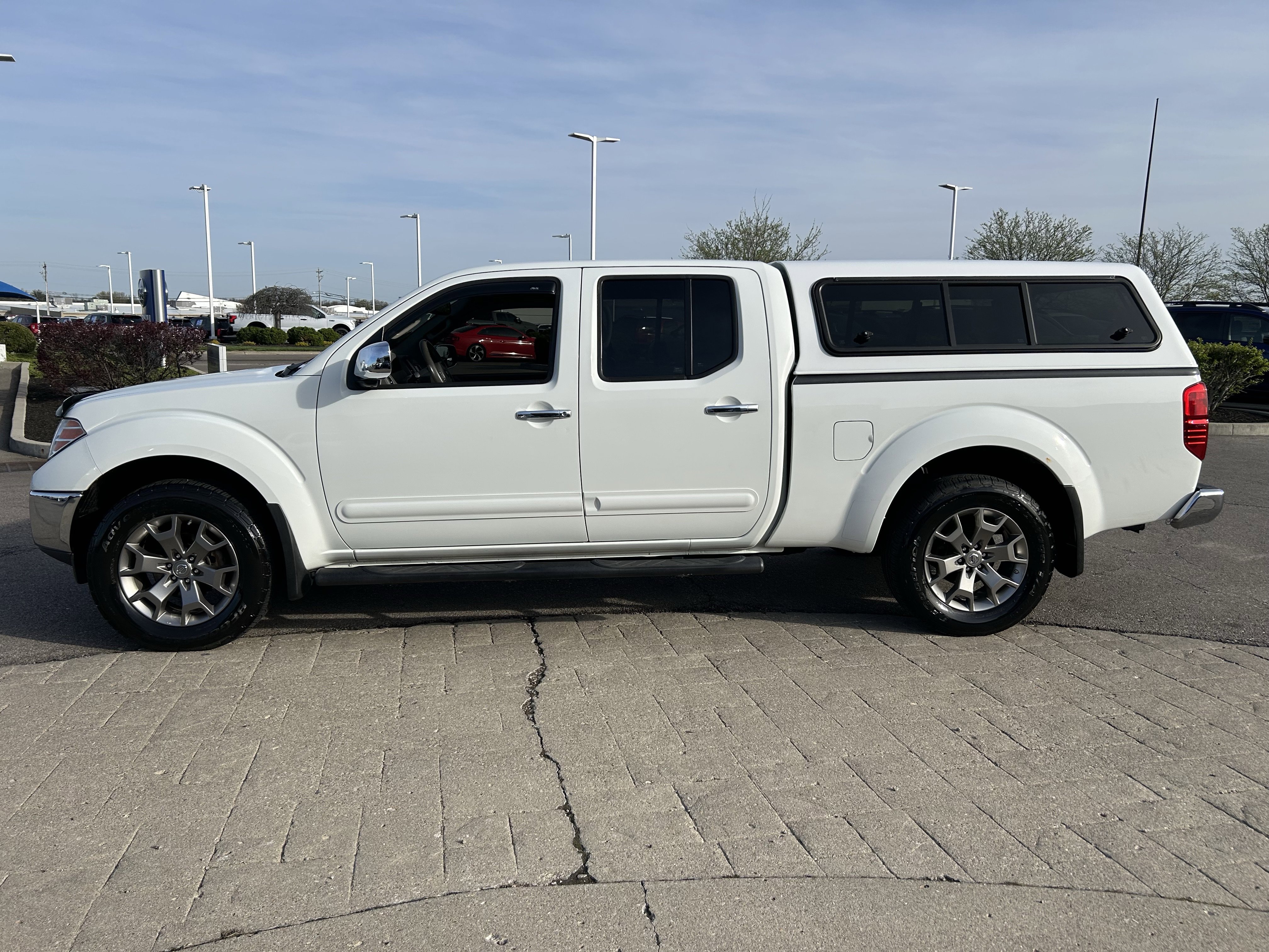 Used 2016 Nissan Frontier SL image 4