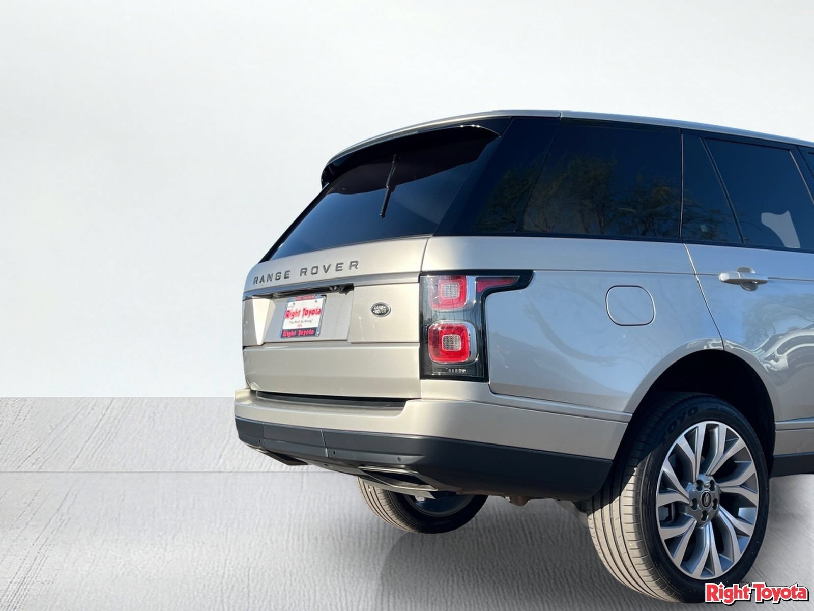 Used 2021 Land Rover Range Rover AWD/4WD image 11