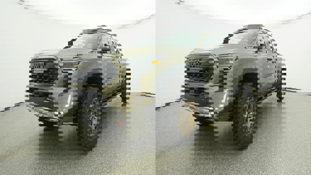 New 2025 Toyota Tacoma Trailhunter image 28