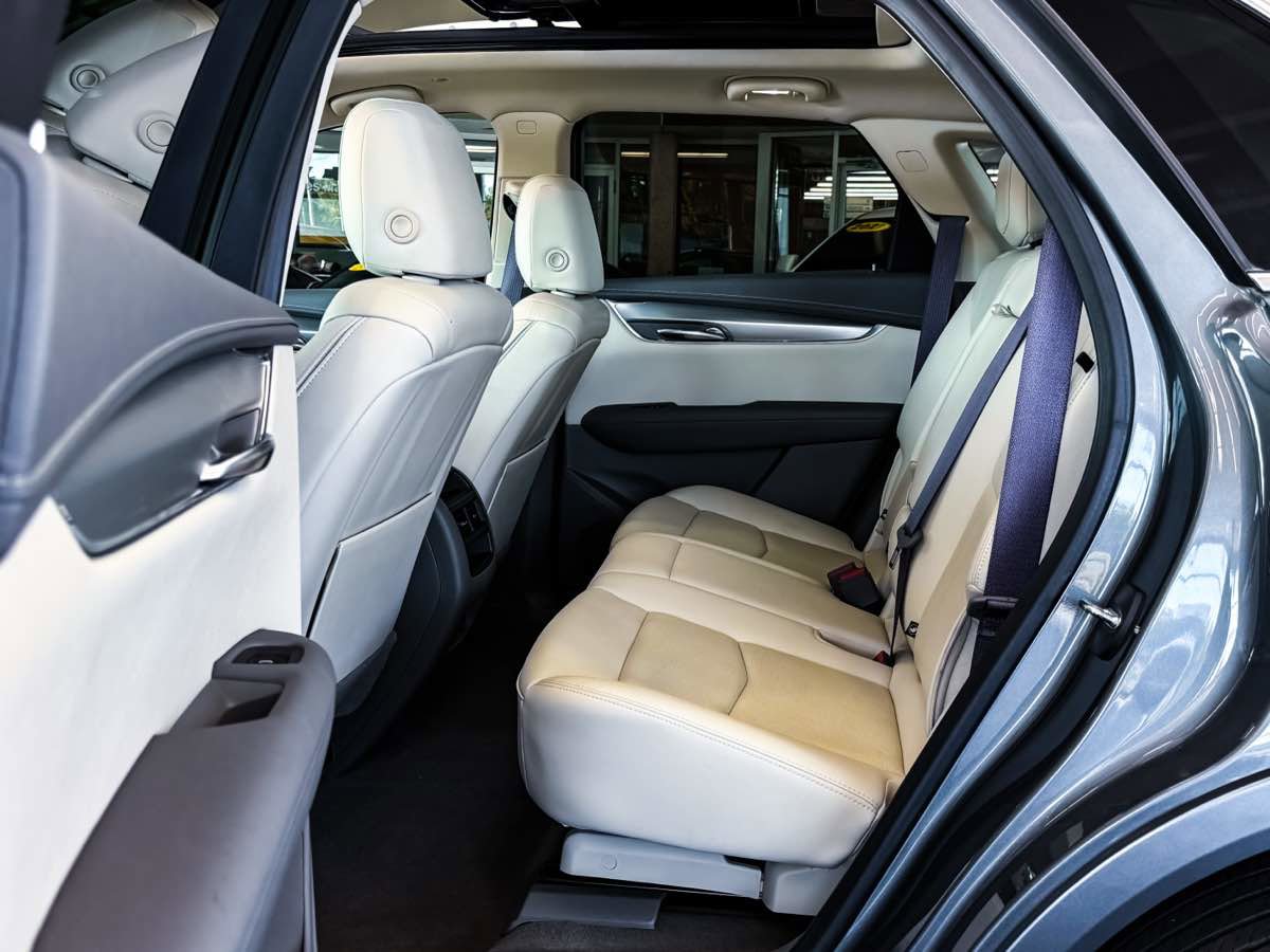 Used 2022 Cadillac XT5 Premium Luxury image 28